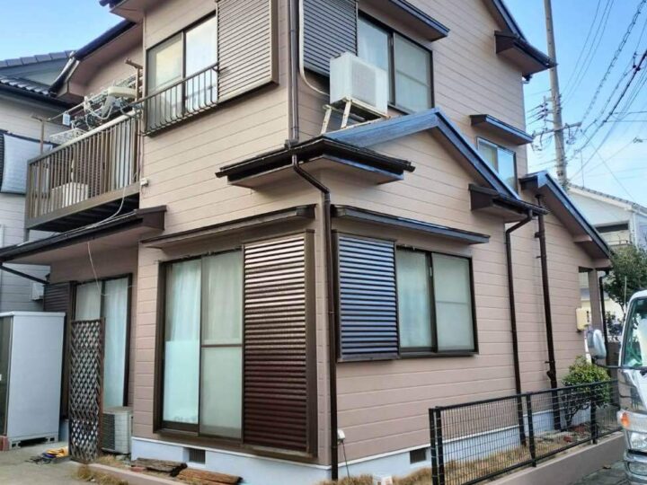 あま市　上萱津　E様邸　外壁塗装・屋根塗装・付帯部塗装・シーリング工事・外構塗装【使用塗料】外壁：ウルトラSi　屋根：ウルトラSi