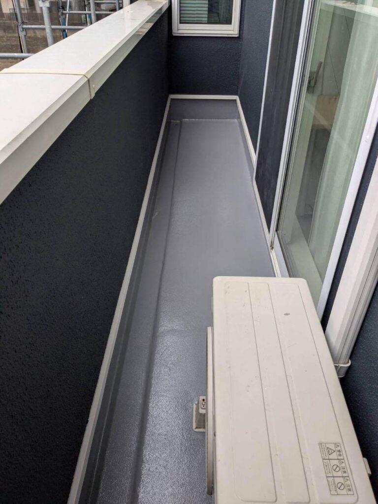 完了　愛西市西保町でFRP防水を施工中　アートペインズ