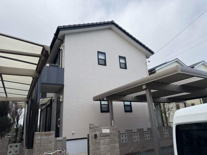 愛西市　鰯江町　E様邸　外壁塗装・屋根塗装・付帯部塗装・シーリング工事・ベランダトップコート【使用塗料】外壁：ウルトラSi　屋根：ウルトラSi
