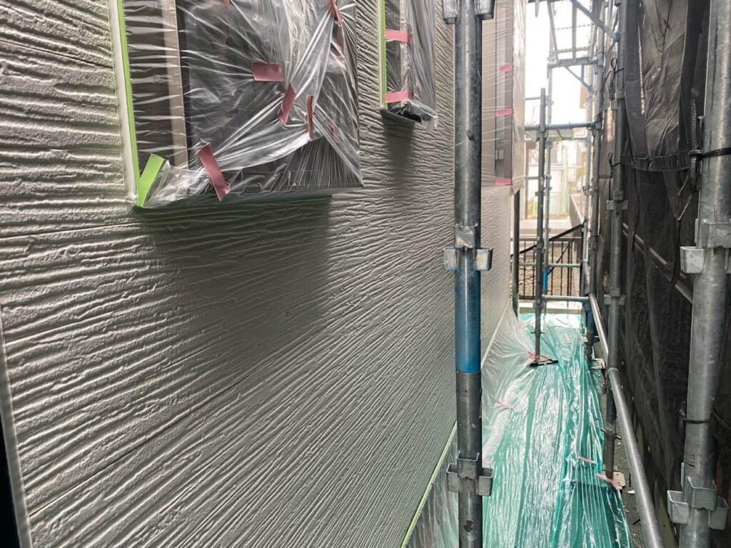 施工前　愛西市大井町にてプレマテックスのウルトラSiで外壁塗装を施工中　アートペインズ