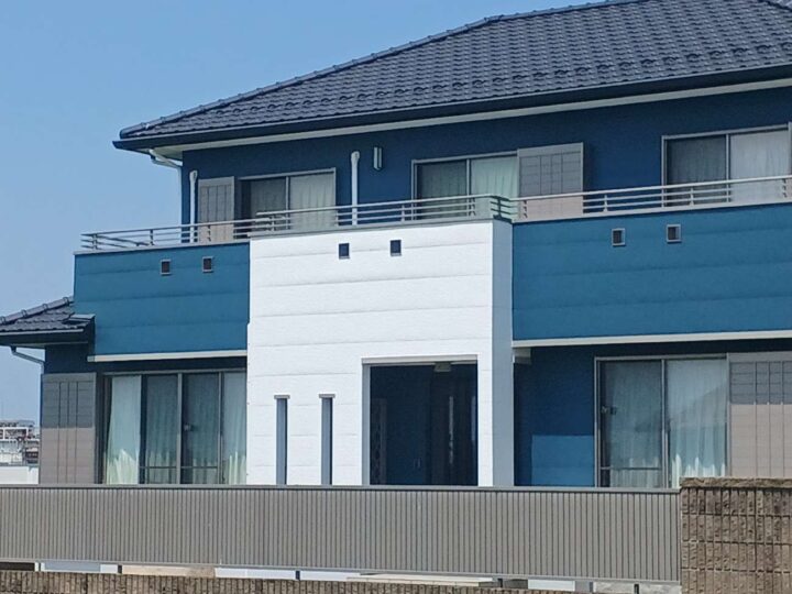 あま市　二ツ寺　H様邸　外壁塗装・付帯部塗装・シーリング工事・ベランダトップコート【使用塗料】外壁：超低汚染リファインSi1000-IR