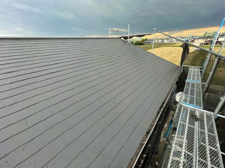 津島市　神守町　G様邸　屋根塗装工事【使用塗料】ウルトラSi