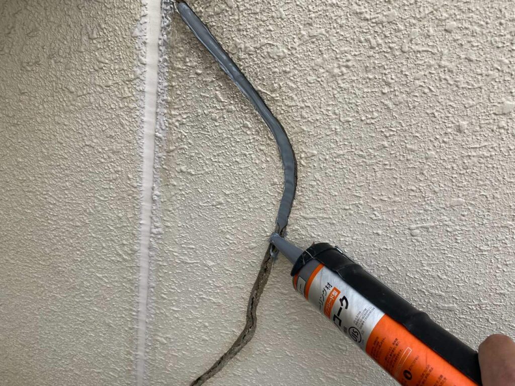 補修工事は、建物の劣化を抑えるだけではなく、建物の補強にも役に立っています アートペインズ