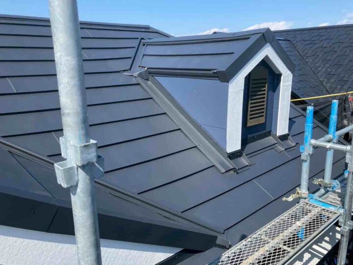 津島市　愛宕町　S様邸　屋根カバー工法【使用建材】横暖ルーフ