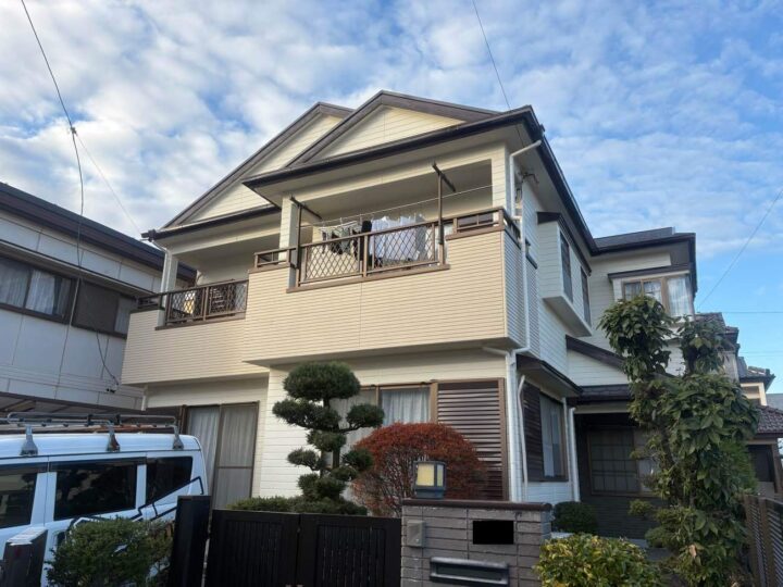 津島市　愛宕町　S様邸　外壁塗装・屋根塗装・付帯部塗装・シーリング工事・ベランダトップコート【使用塗料】外壁：超低汚染リファイン弾性1000MS-IR　屋根：超低汚染リファイン500Si-IR
